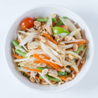 Som Tum (Papaya Salad)